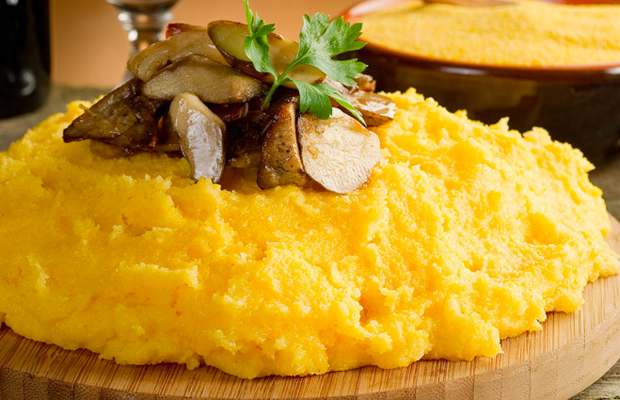 Polenta e piatti tipici autunnali della tradizione